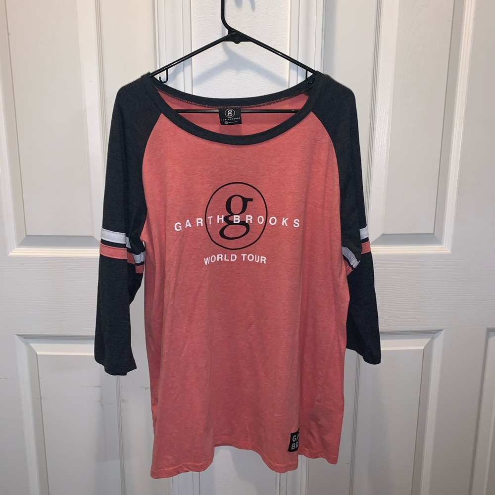 GARTH BROOKS WORLD TOUR RAGLAN TOP (Cc1)